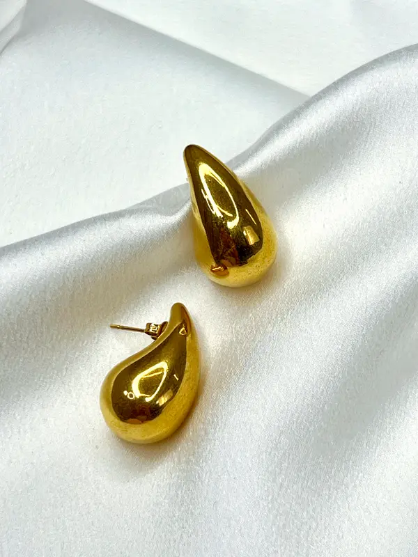 Pendientes gota dorado