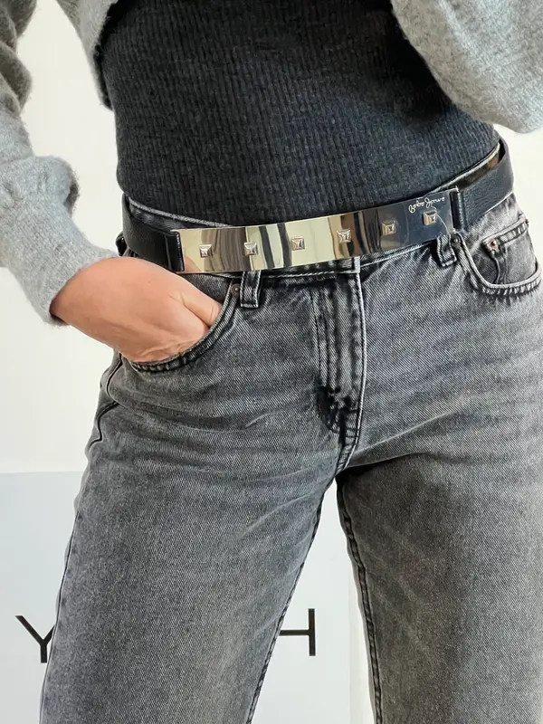PEPE JEANS. Cinturón negro tachuelas. T M
