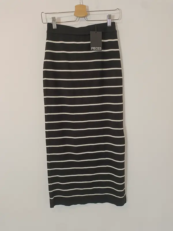 PIECES. Falda midi punto rayas T.xs