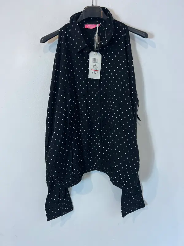 PINK WOMAN. blusa negra lunares (VARIAS TALLAS)