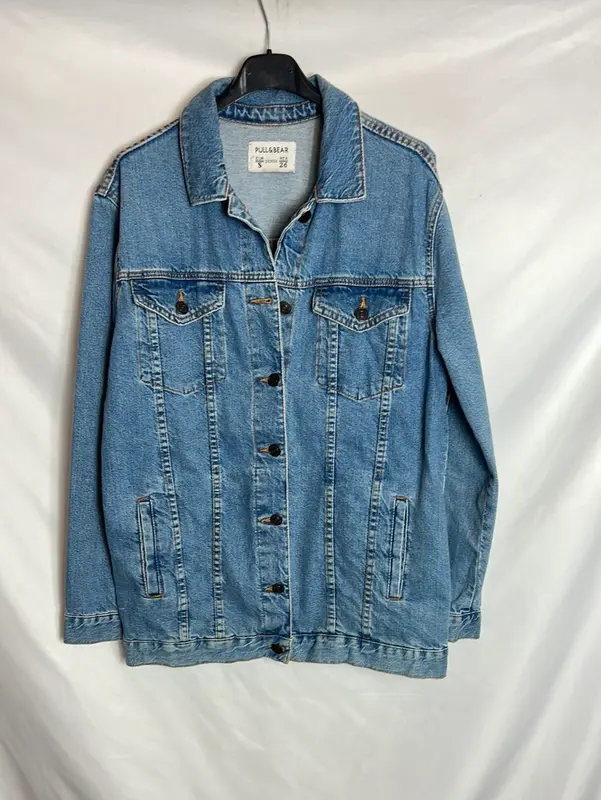 PULL&BEAR. cazadora denim T.s