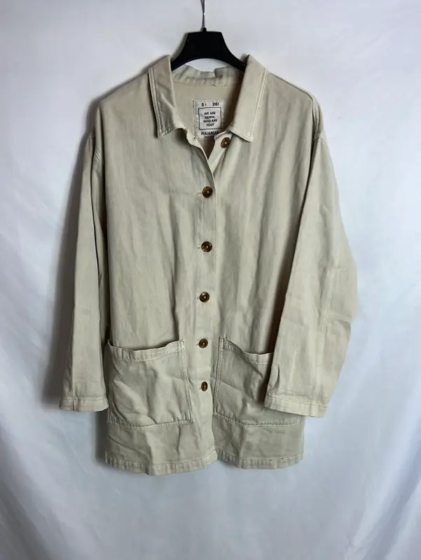 PULL&BEAR . Chaqueta beige larga abotonada. T S