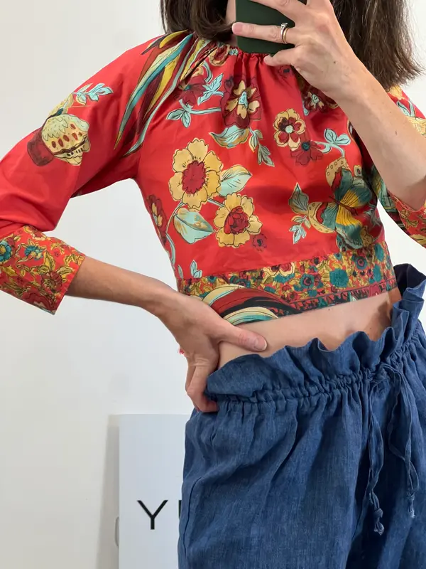 RED VALENTINO. Top estampado espalda. T S