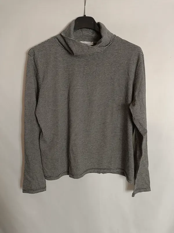 RENATTA&GO. Top rayas gris y negro T.L(S)