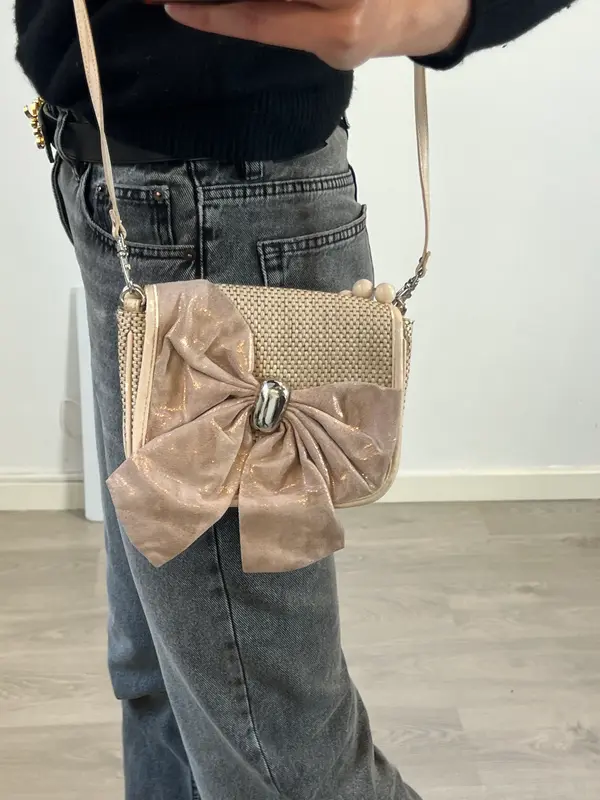 RIVER ISLAND. Bolso beige doble asa lazo
