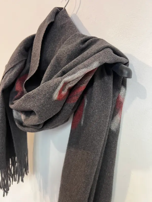 ROBERTO VERINO. Bufanda gris estampada