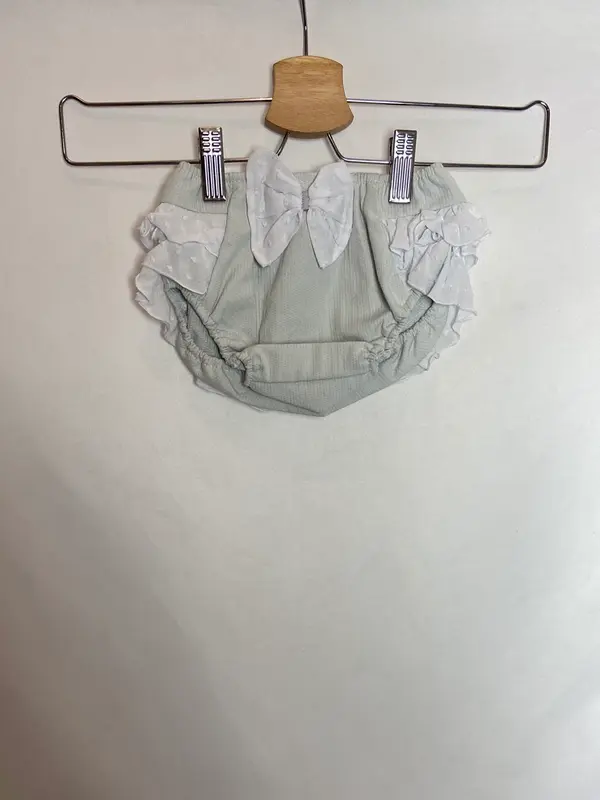 ROSYFUENTES. Cubrepañal con volantes T.3 meses