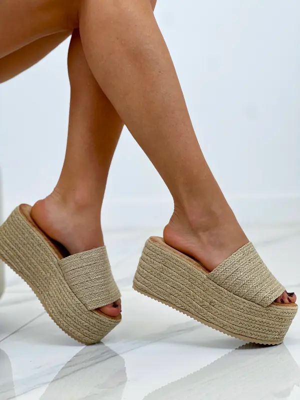 Sandalia plataforma plana Gaia