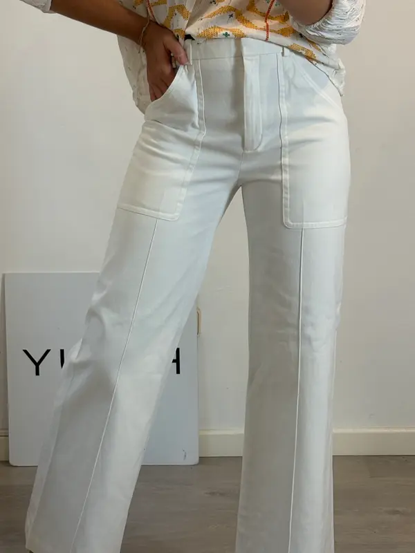 SANDRO. Denim blanco pata ancha. T 38