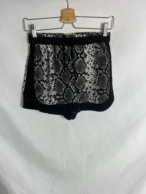 SANDRO. Shorts seda animal print. T 1 (S)