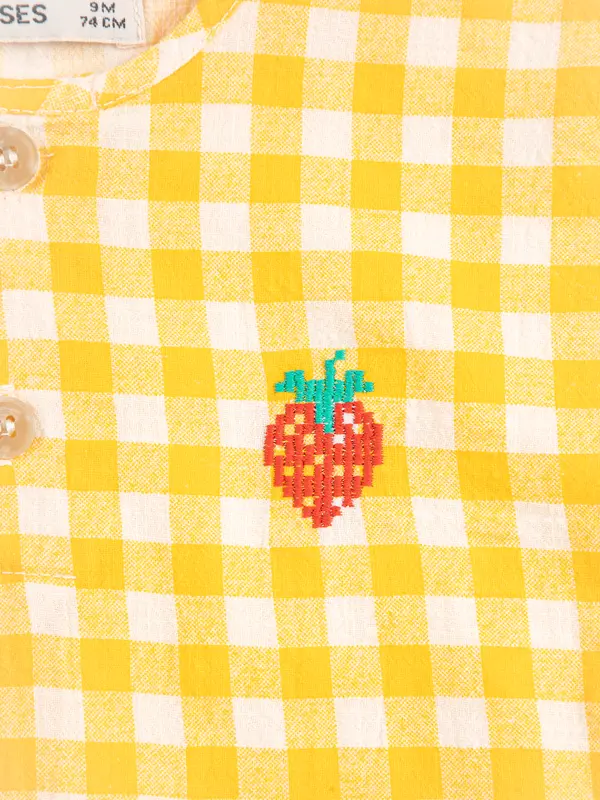 SB126AB145 Pixel Strawberry vichy woven blouse