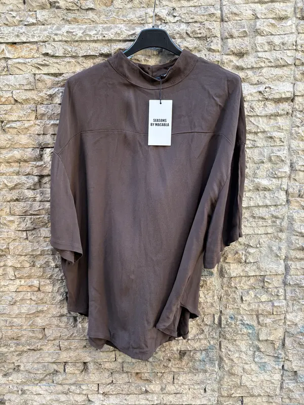 SEASONS. Blusa marrón fluida