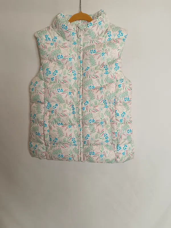 SFERA. Plumas sin magas flores T.6-7 años
