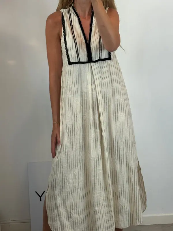 SFERA. Vestido largo fluido rayas