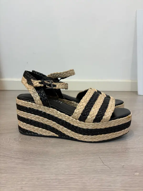 SIXTYSEVEN. Cuña rafia bicolor. T 41
