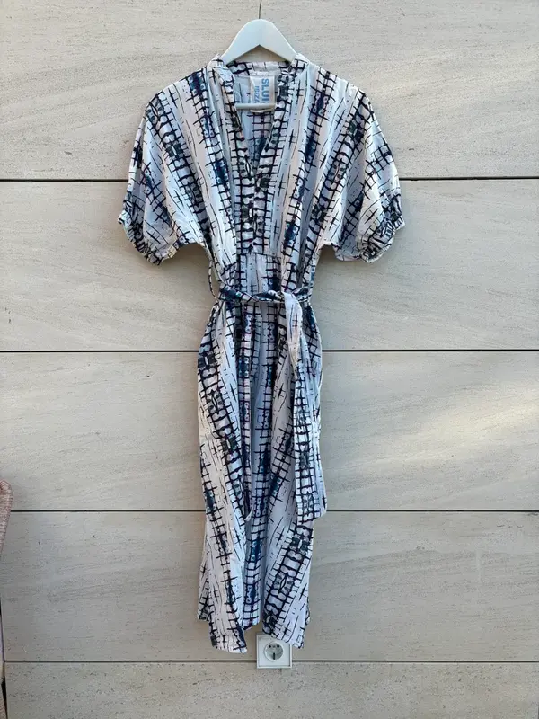 SLUIZ Ibiza. Vestido midi estampado bolsillos