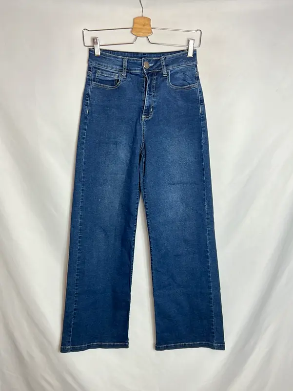 SOUCY. Denim pata ancha elástico. T 36