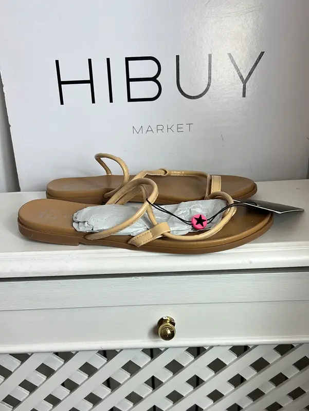 SOUTH BEACH. Sandalia beige T.39
