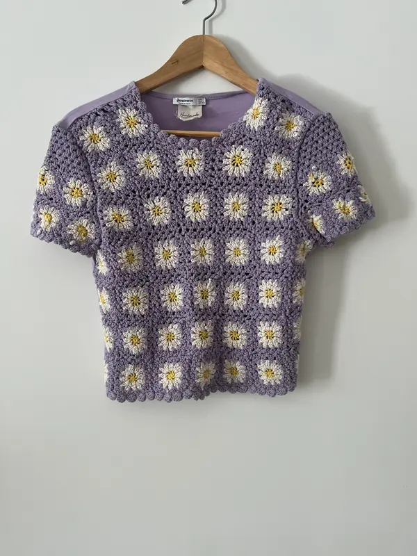 STRADIVARIUS. Top malva croché