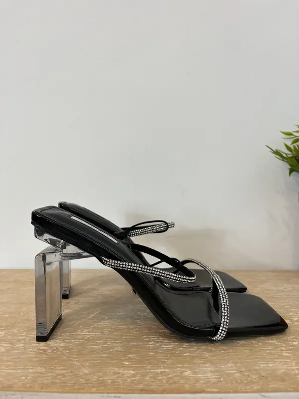 STUDIO F. Sandalias negras pedrería T.39