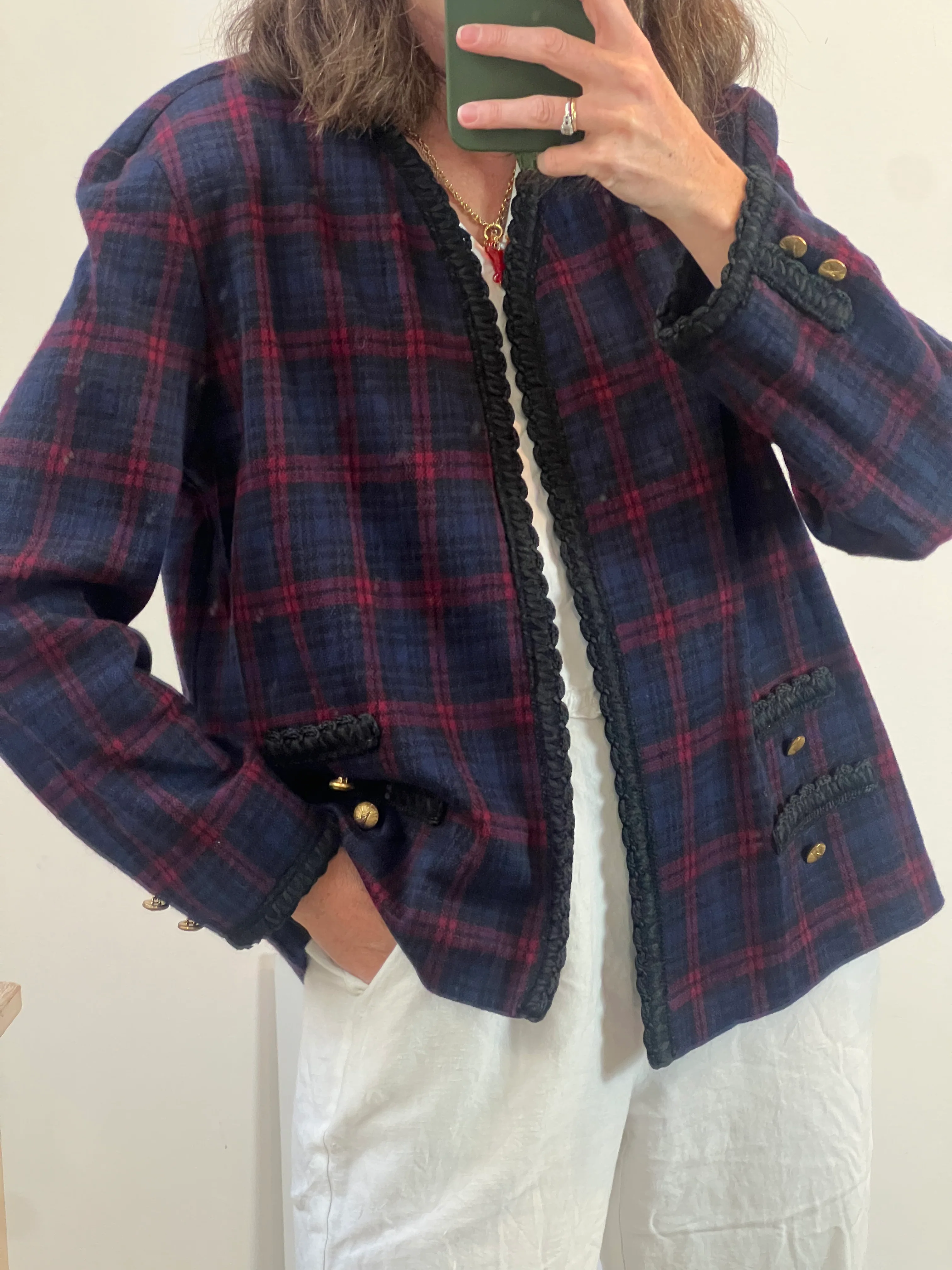 THE PETITE IDEA. Chaqueta de cuadros morados T. 16