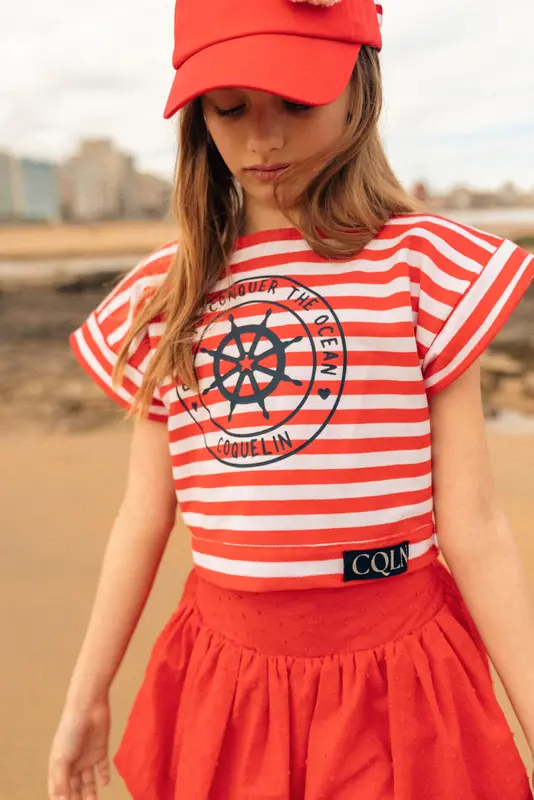 Top Born to Conquer the Ocean rojo