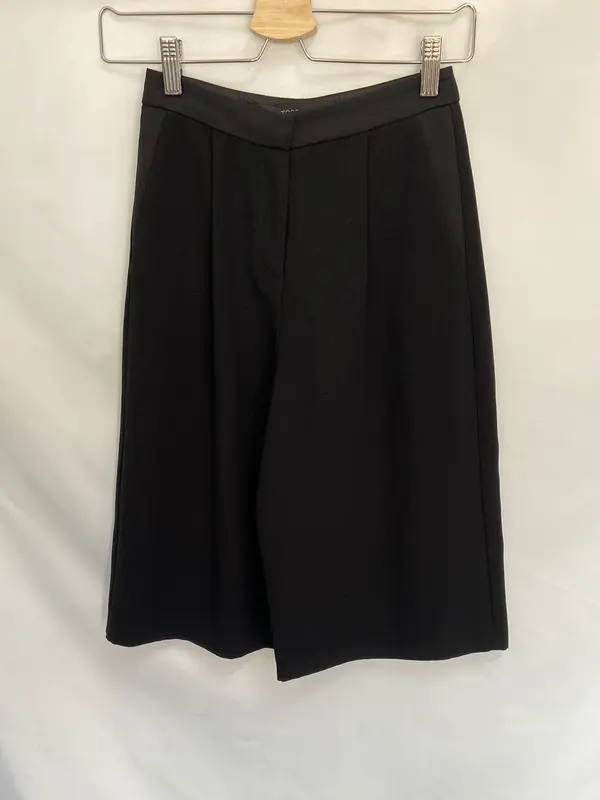 TOPSHOP.Bermudas negras T.32