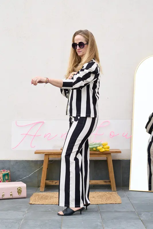 Traje chaqueta pantalón de rayas
