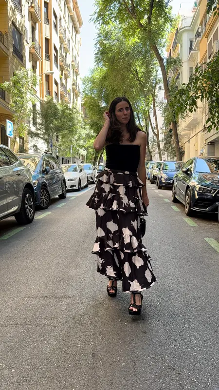 ULLA JOHNSON. Falda seda volantes