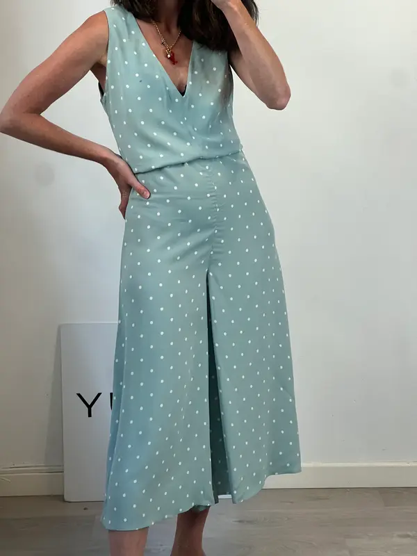UTERQÜE. Mono midi azul claro fluido. T 36