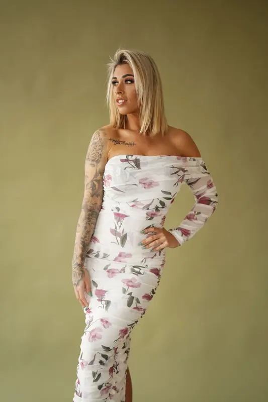 Vestido asimétrico flores