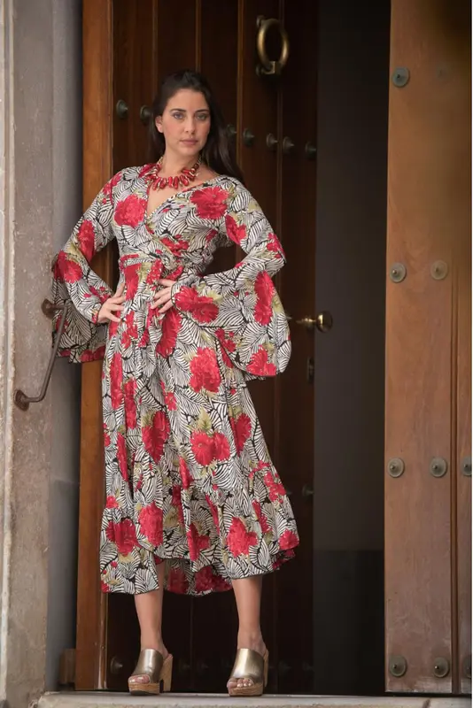 Vestido cruz con volantes clavel Káhyra