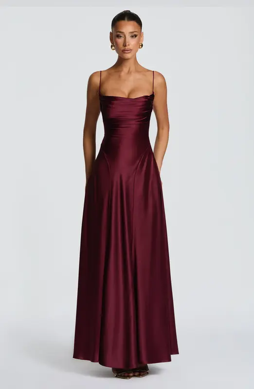 VESTIDO LARGO ADELINA - COLOR CEREZA LACADO