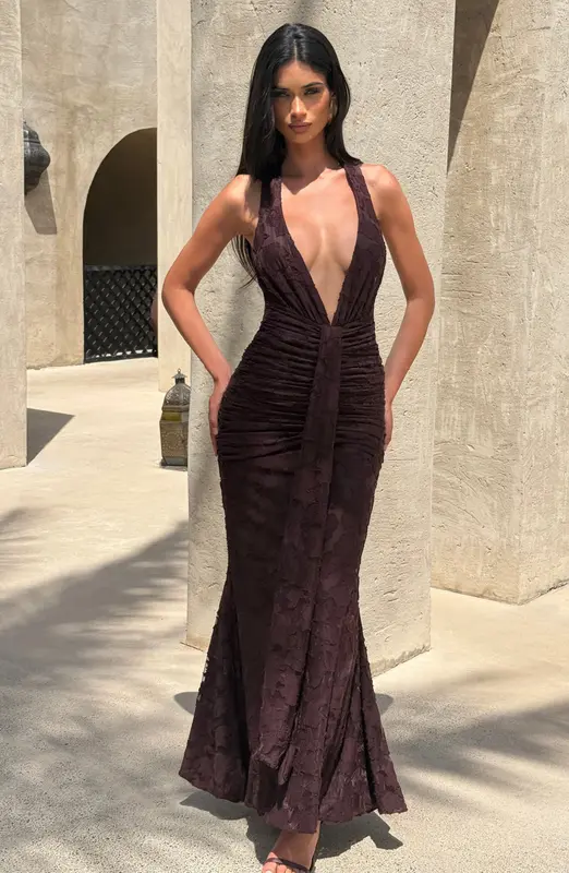 VESTIDO MAXI GUINEVERE - MARRÓN CIRUELA