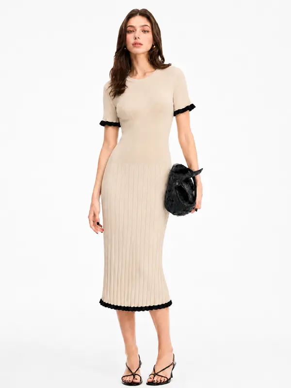 Vestido Midi Ajustado de Canalé con Volante