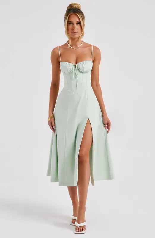 VESTIDO MIDI DEANNA - COLOR SALVIA
