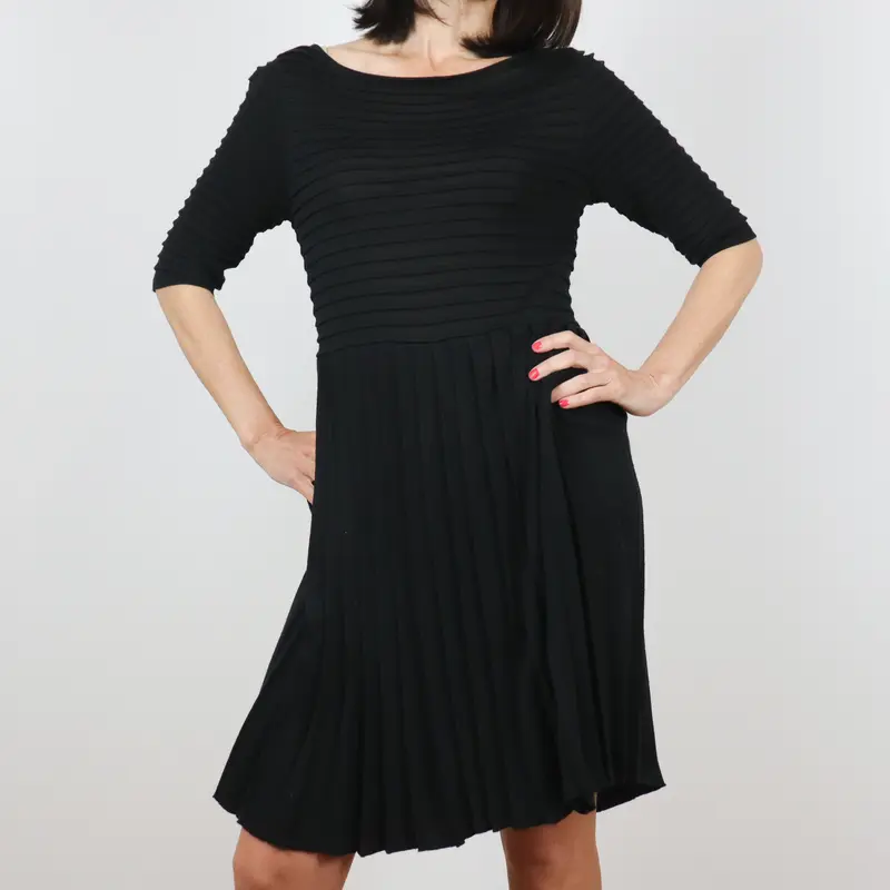 Vestido negro plisado Pedro del Hierro