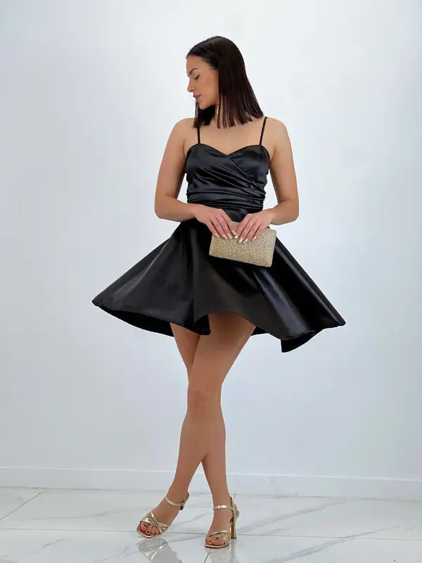 Vestido satinado con vuelo Belisa