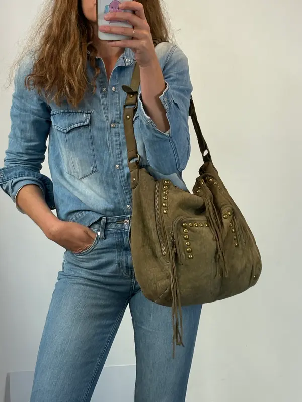 ZADIG & VOLTAIRE. Bolso piel verde tachuelas
