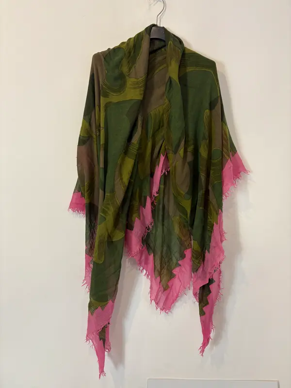 ZADIG & VOLTAIRE. Pañuelo fluido verde y rosa