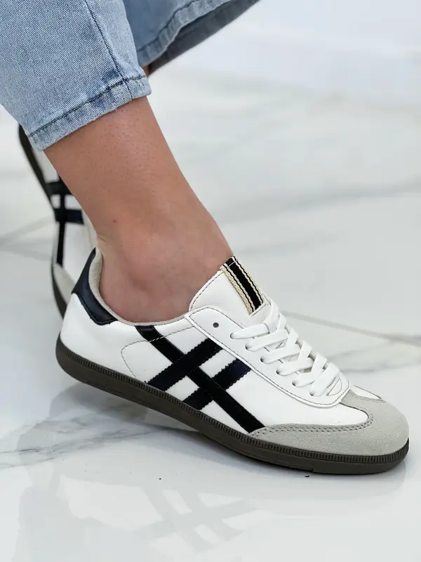 Zapatillas planas combinadas
