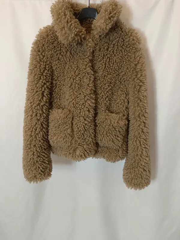 ZARA. Abrigo beige rizo T.s