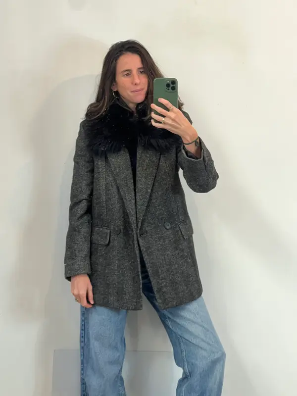 ZARA. Abrigo gris espiga