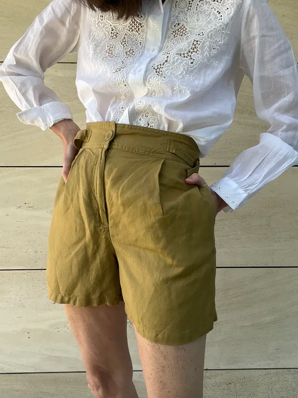 ZARA. Bermuda camel fluida. T S