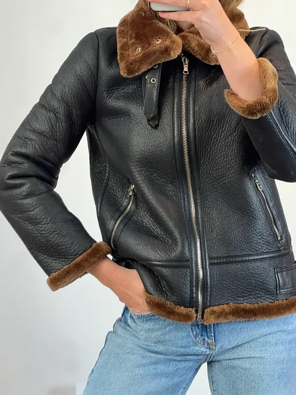 ZARA. Biker negra textura. T S
