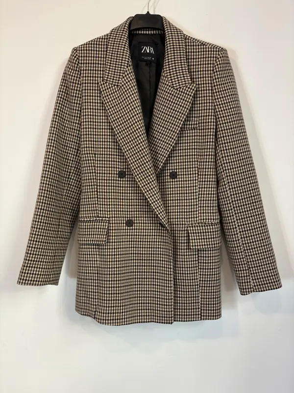ZARA. Blazer hombreras estampada. T S