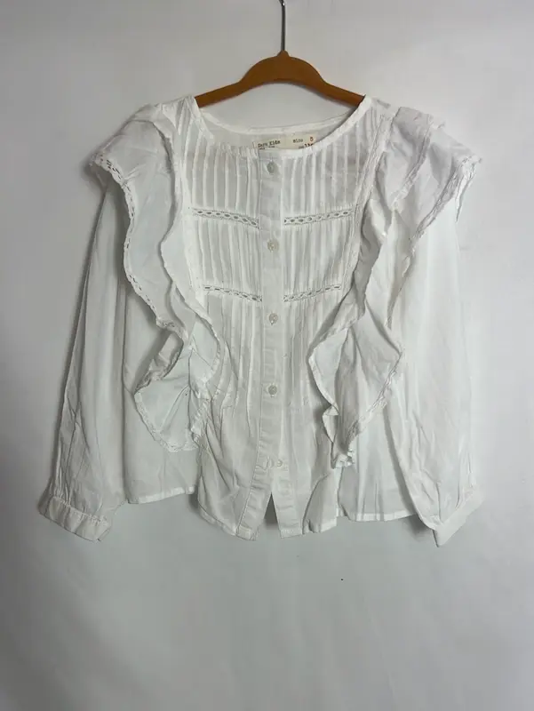 ZARA. Blusa blanca niña volantes. T 5 años