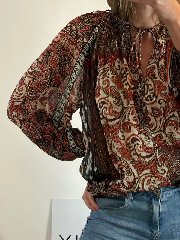 ZARA. Blusa estampada hilos dorados