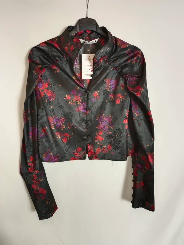 ZARA. Blusa estilo asiatico T.L