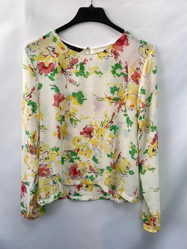ZARA.Blusa flores T.m